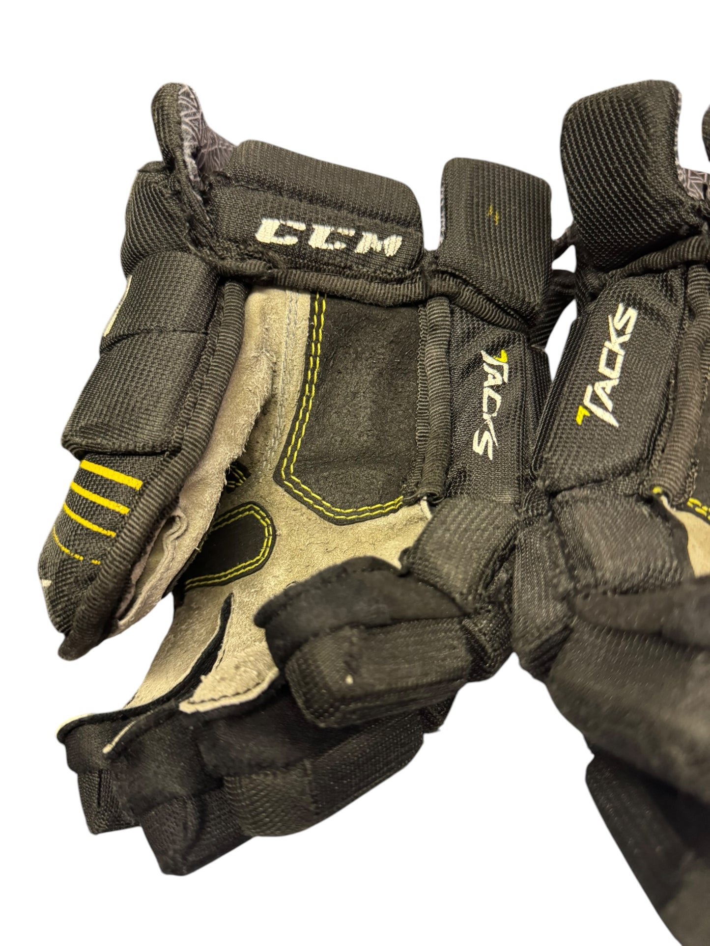 CCM Tacks 5092 Junior Ice Hockey Gloves – 11” – Black/Yellow – Used