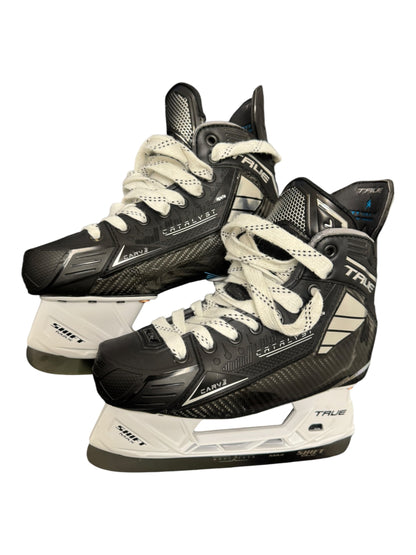 TRUE Catalyst 9X4 Intermediate Ice Hockey Skates – Size 5 Regular
