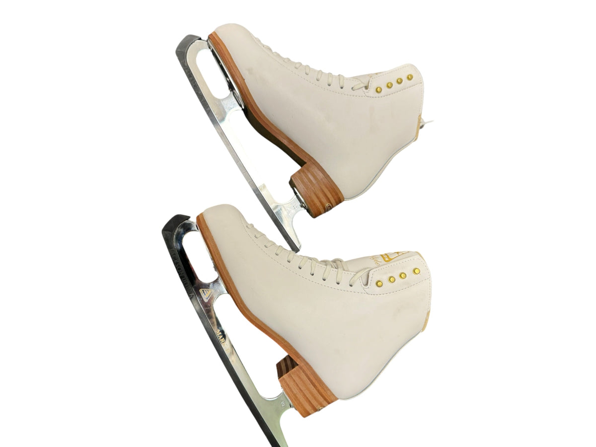 Jackson Freestyle Senior Figure Ice Skates – Size 6.5