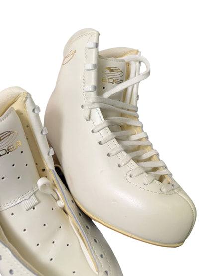 Edea Flamenco Ice Figure Skates – Junior Ivy – UK Size 2 (230)