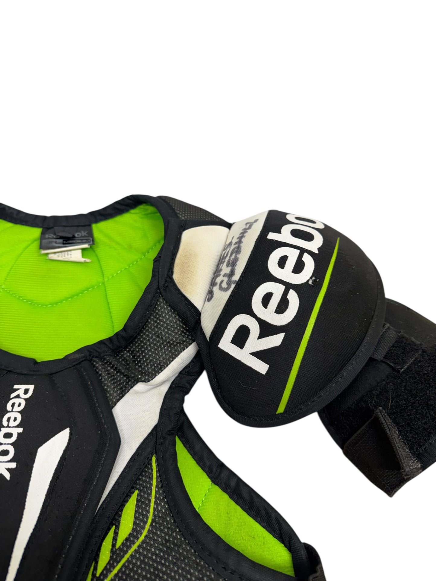 Reebok 12K junior ice Hockey shoulder pads size medium