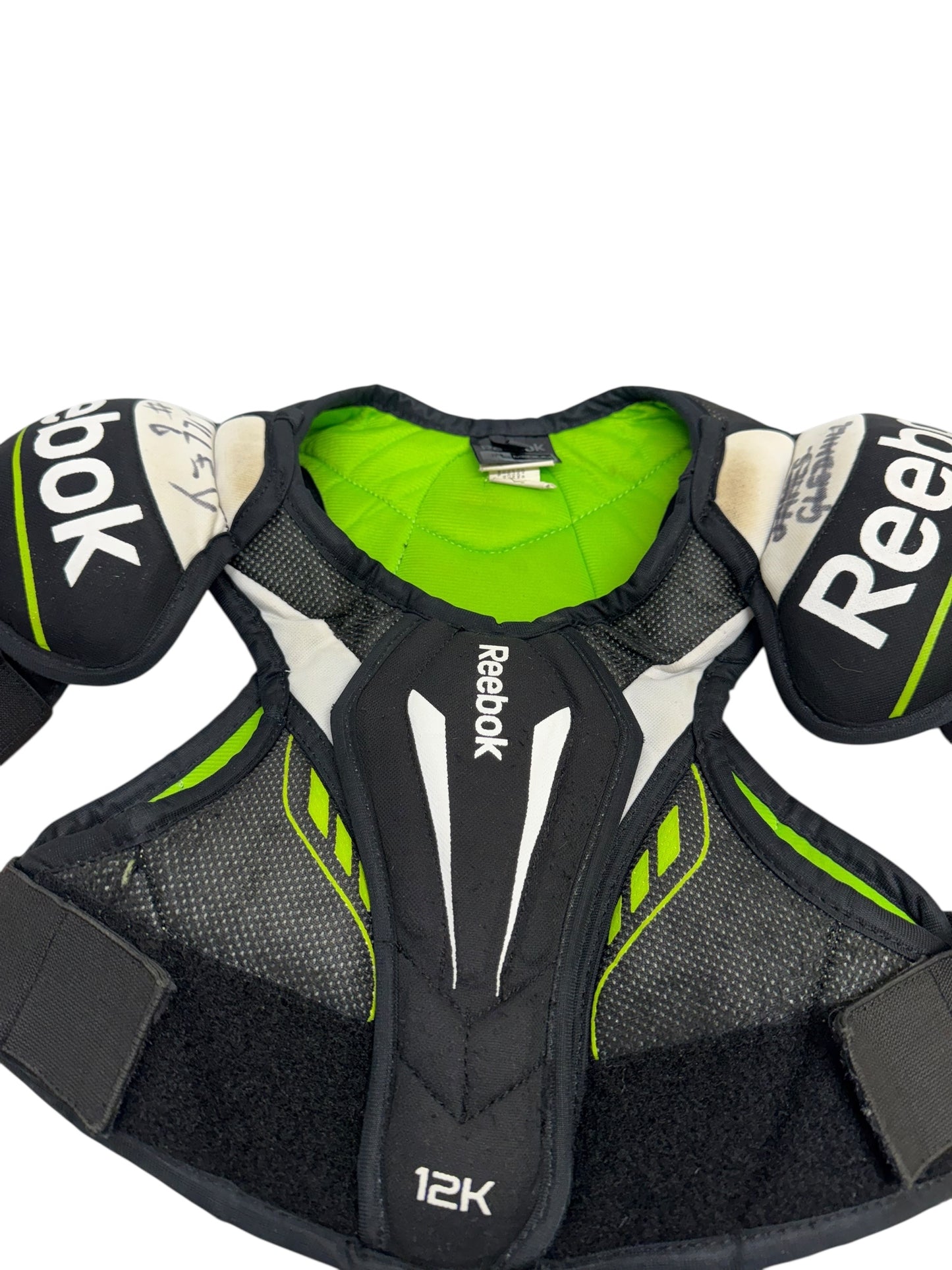 Reebok 12K junior ice Hockey shoulder pads size medium