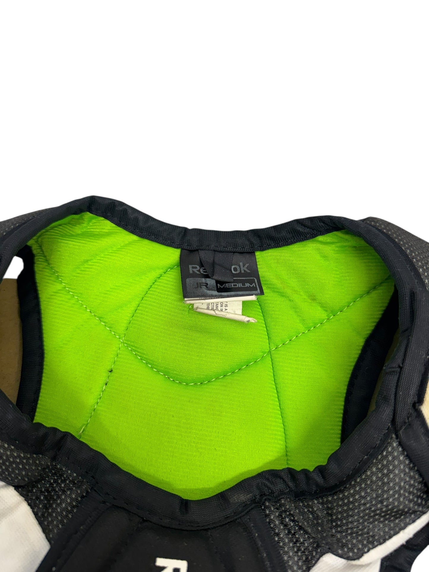 Reebok 12K junior ice Hockey shoulder pads size medium
