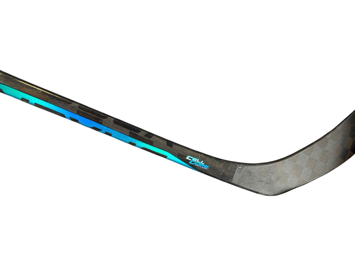 Bauer Nexus Junior Ice Hockey Stick 50 Flex Right Hand P28