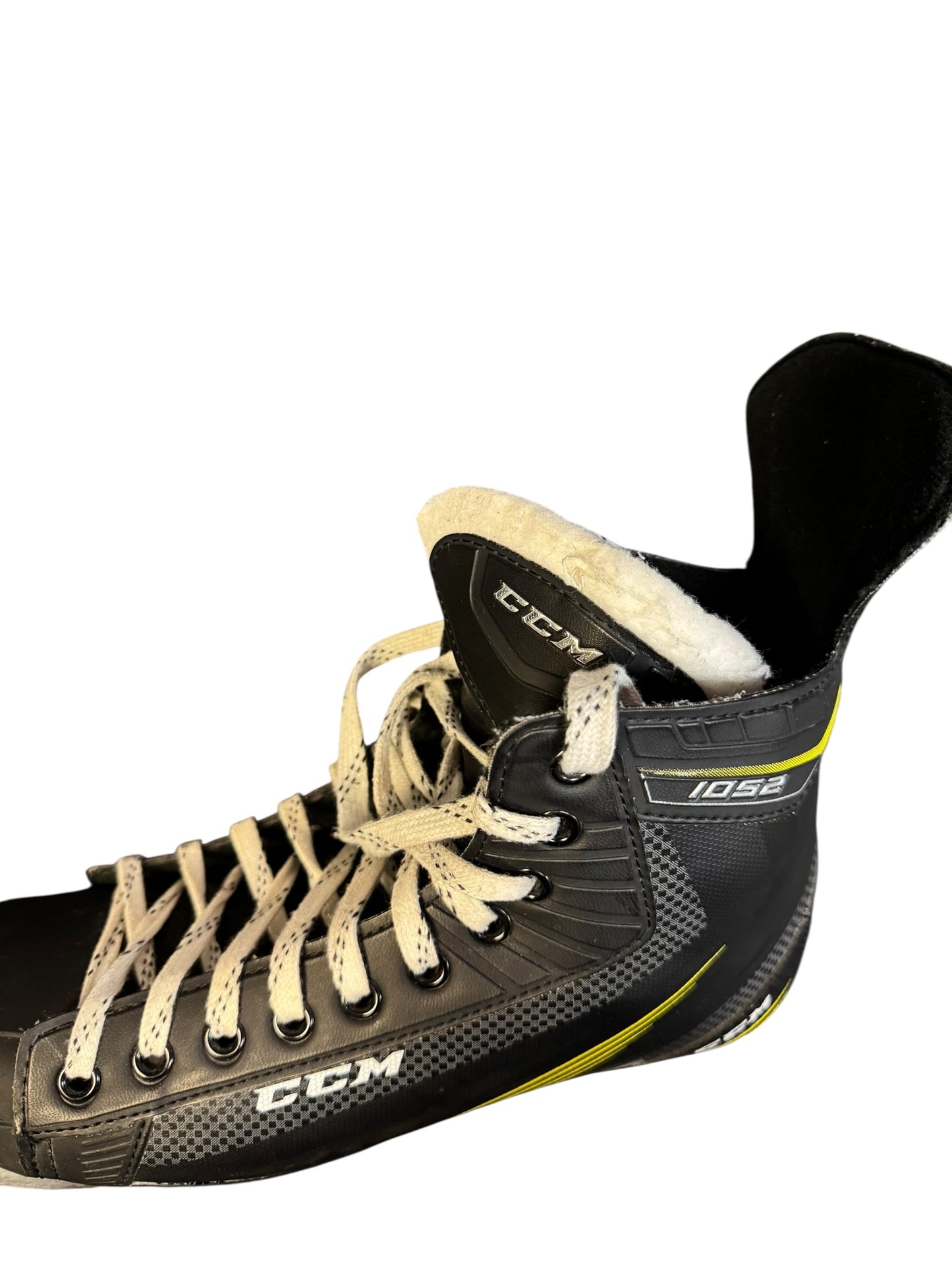CCM 1052 ice hockey skates senior size 8