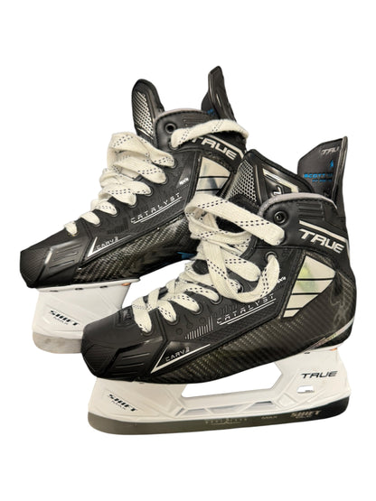 TRUE Catalyst 9X4 Intermediate Ice Hockey Skates – Size 5 Regular