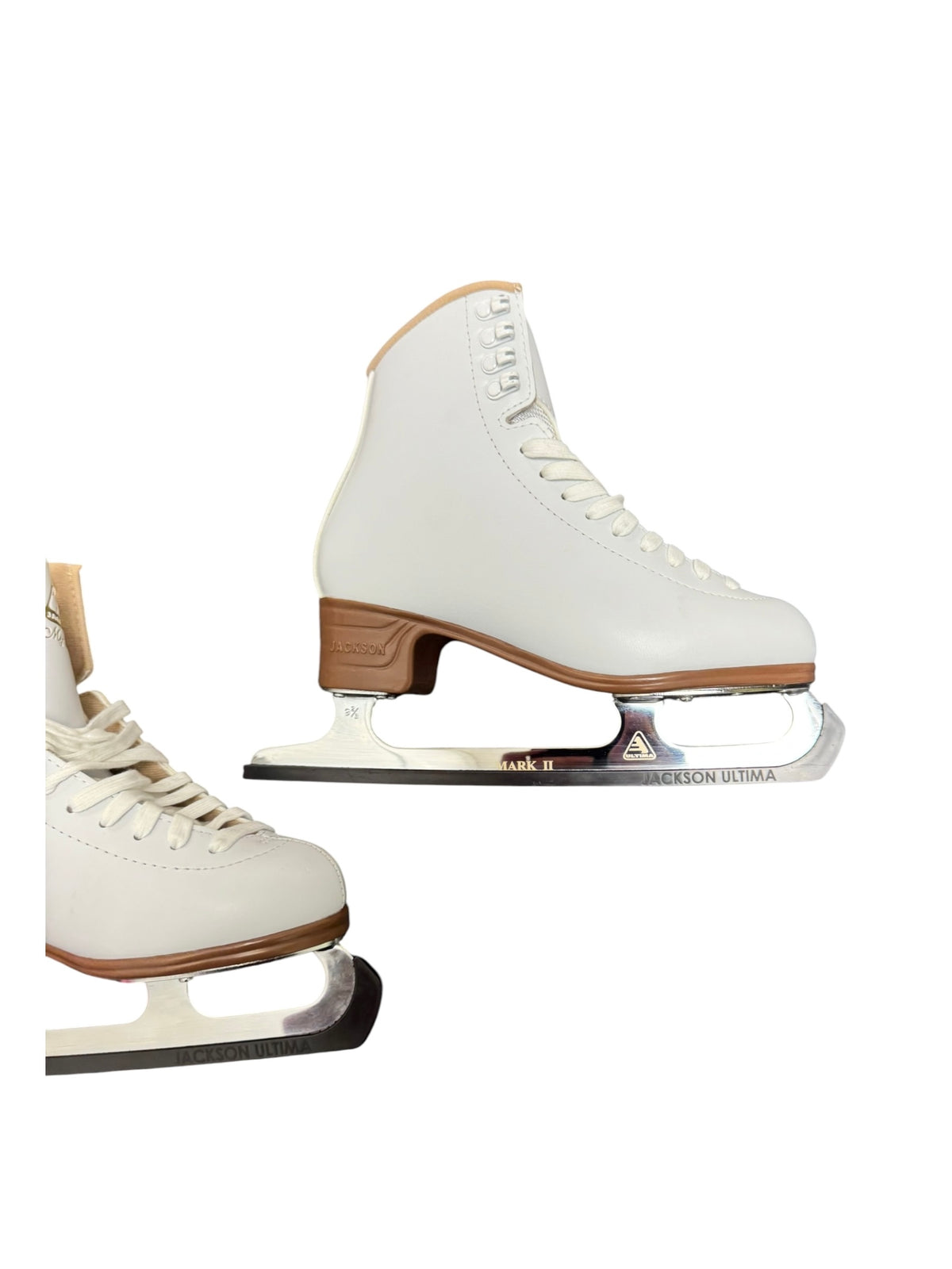 Jackson Mystique Figure Ice Skates – White, Size 6