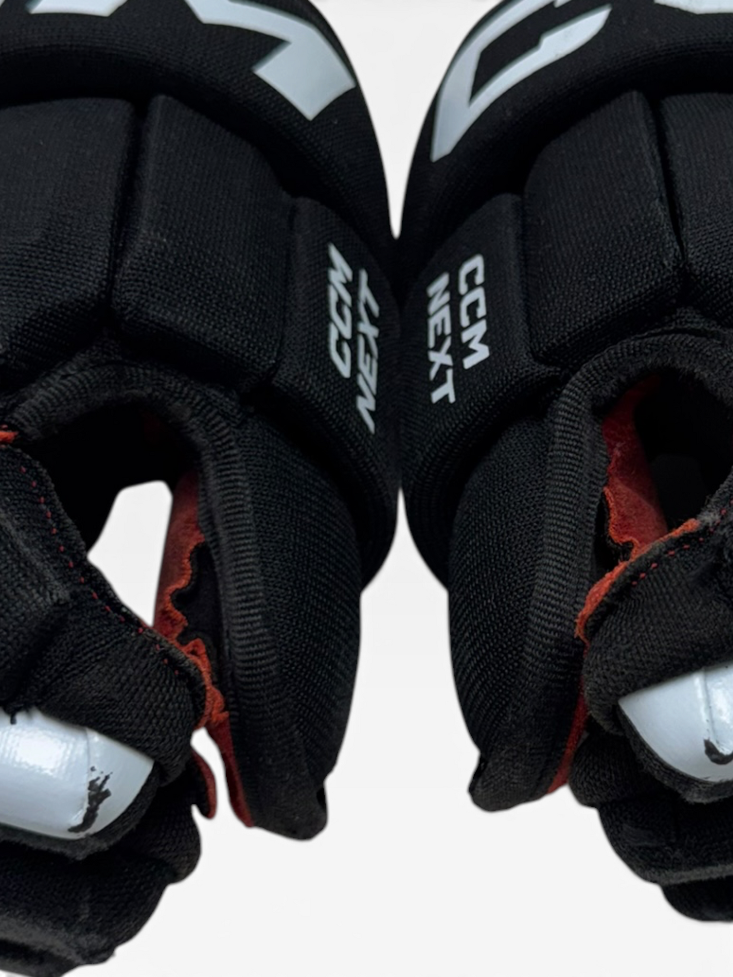 CCM NEXT Junior Ice Hockey Gloves – 10” – Black/Red – Used