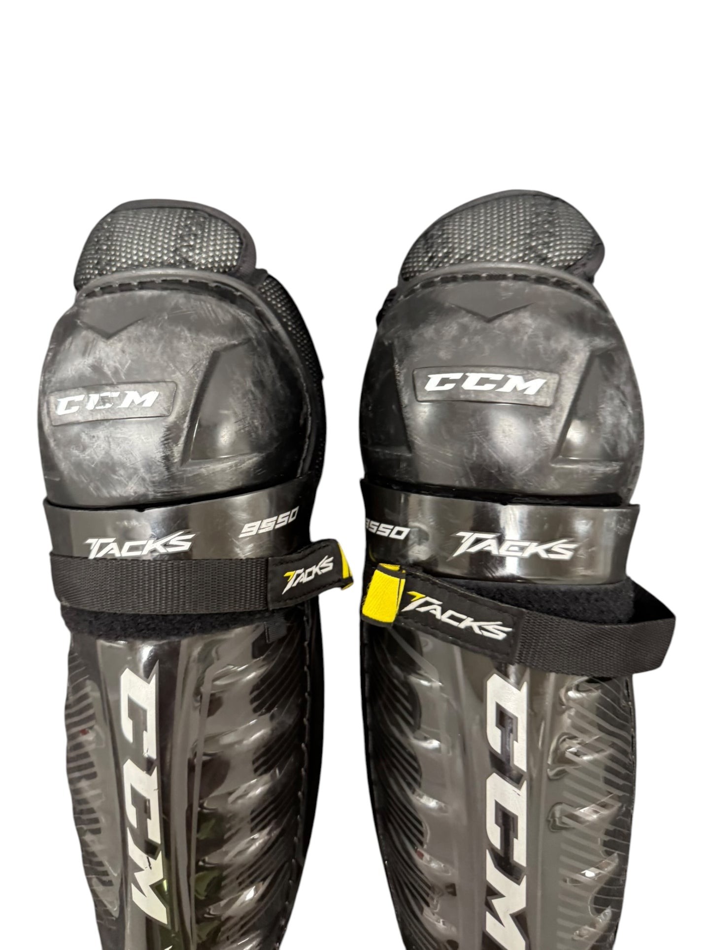 CCM Tacks 9550 Junior Ice Hockey Shin Pads 11” Black