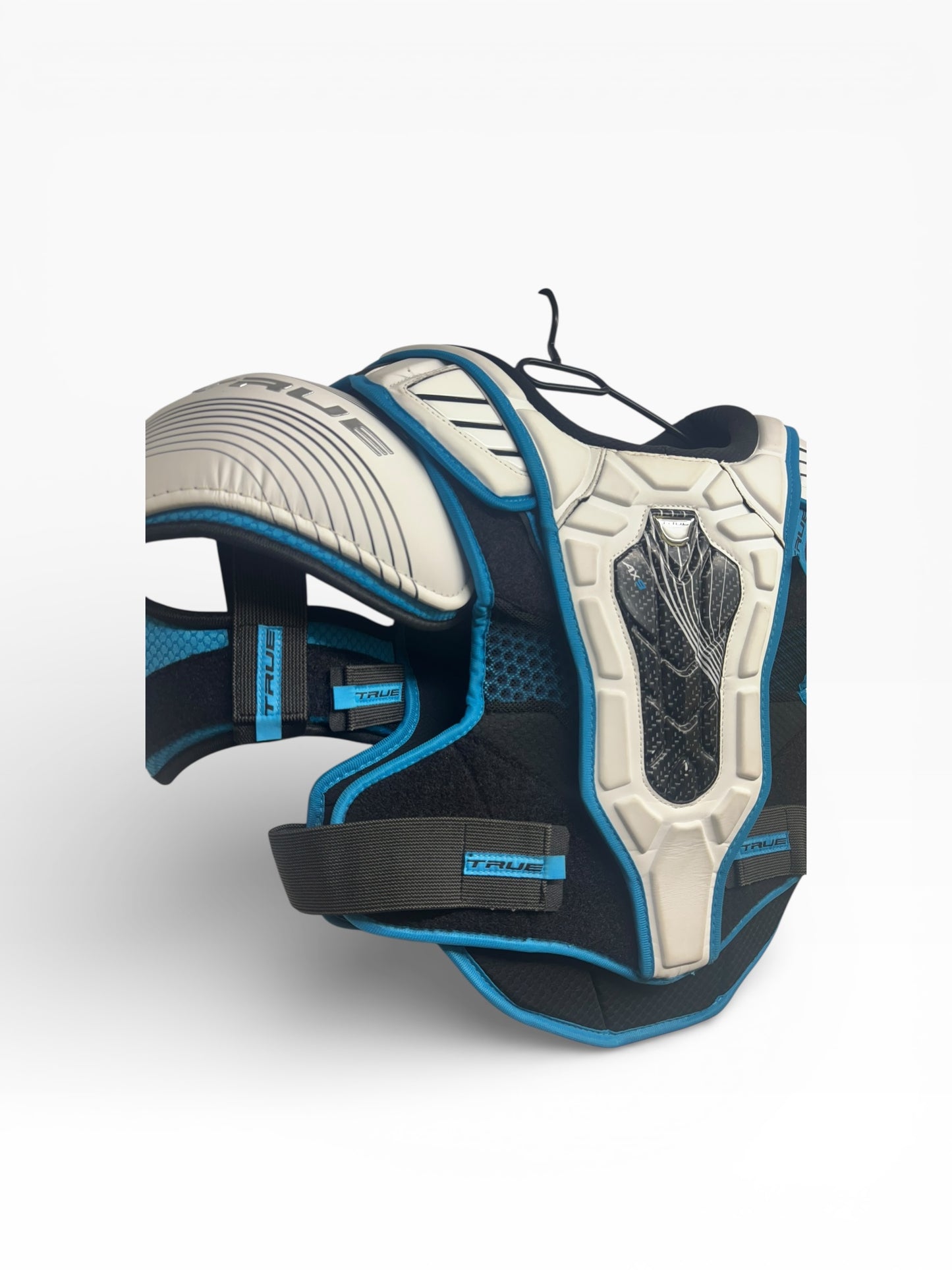 True Hockey AX9 senior ice hockey shoulder pads XL