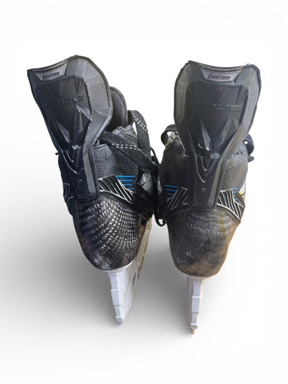 True Custom Senior Ice Hockey Skates – Black Size: 7.5 / 8.0