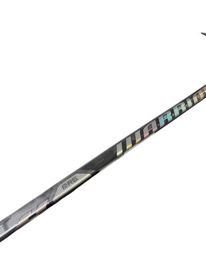 Warrior QR6 Pro Junior Ice Hockey Stick – 30 Flex – W03 Curve Right hand