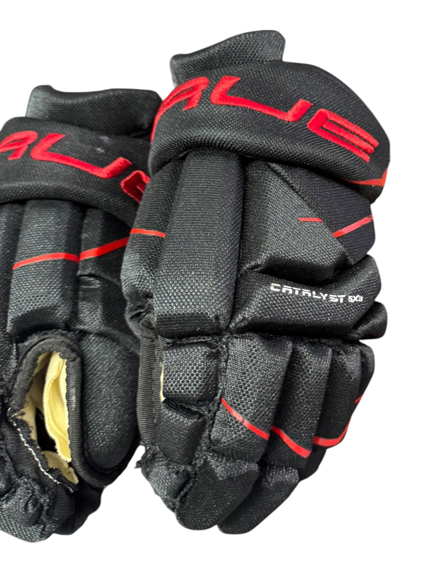 TRUE Junior Ice Hockey Gloves 11” Black & Red