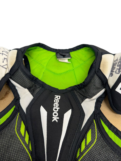 Reebok 12K junior ice Hockey shoulder pads size medium