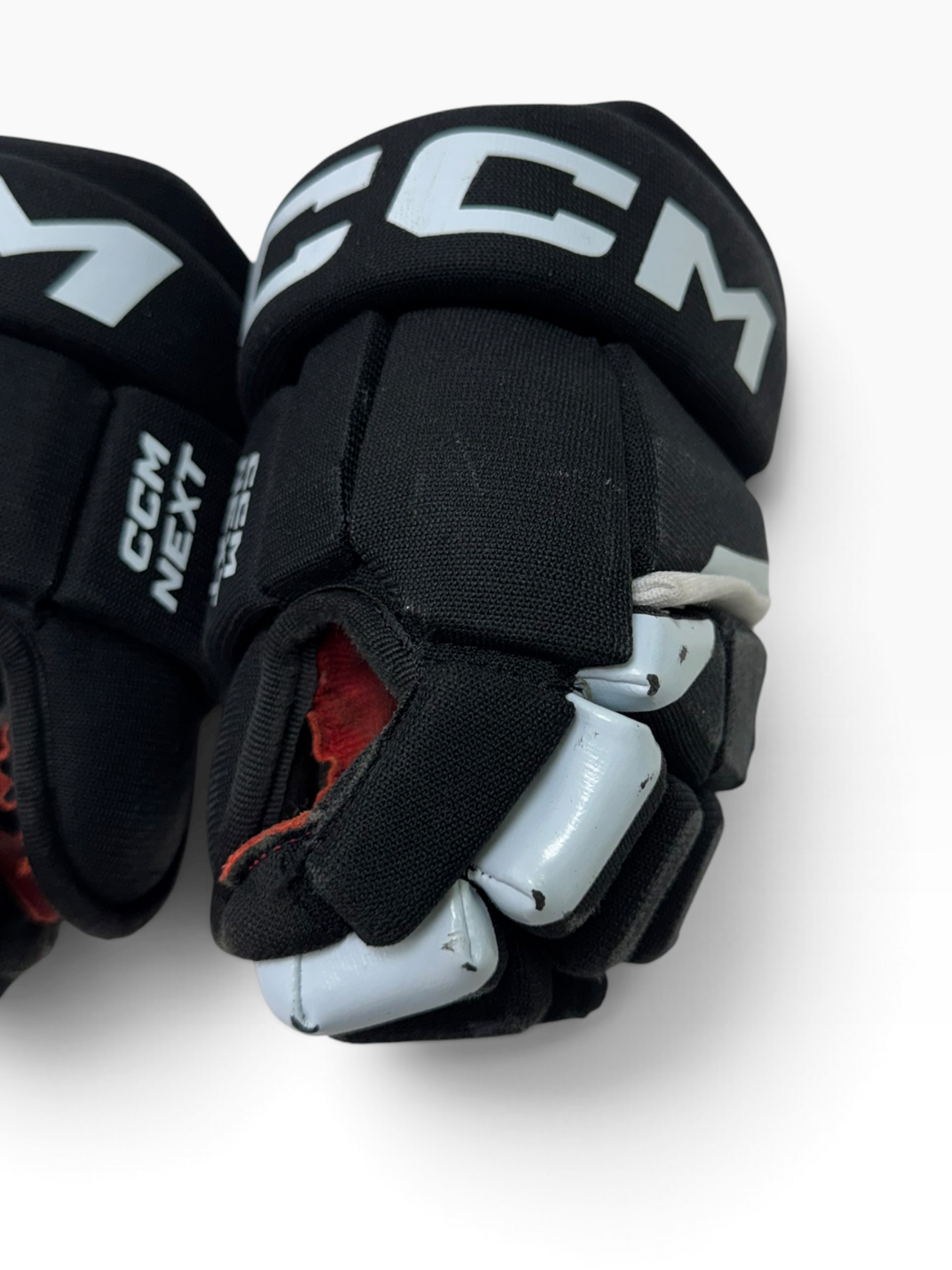CCM NEXT Junior Ice Hockey Gloves – 10” – Black/Red – Used