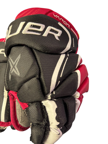 Bauer Vapor X900 Lite Junior Ice Hockey Gloves – 11” – Black/Red – Used