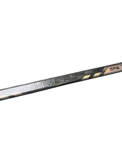 Warrior QR6 Pro Junior Ice Hockey Stick – 30 Flex – W03 Curve Right hand