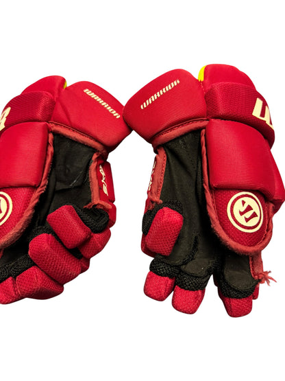 Warrior Alpha Youth Ice Hockey Gloves – 9” – Red – Used