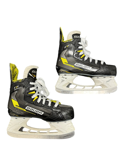 Bauer Supreme M4 Junior Ice Hockey Skates – Size 2.5 Fit D